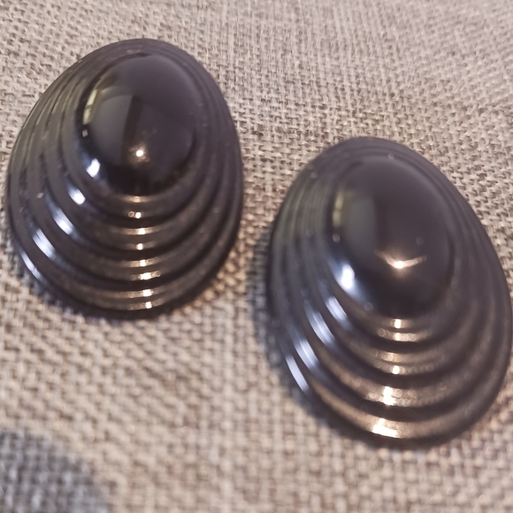 Black Monochromatic Earrings Plastic 80s Glam - Pre-loved - Picture 3 of 4